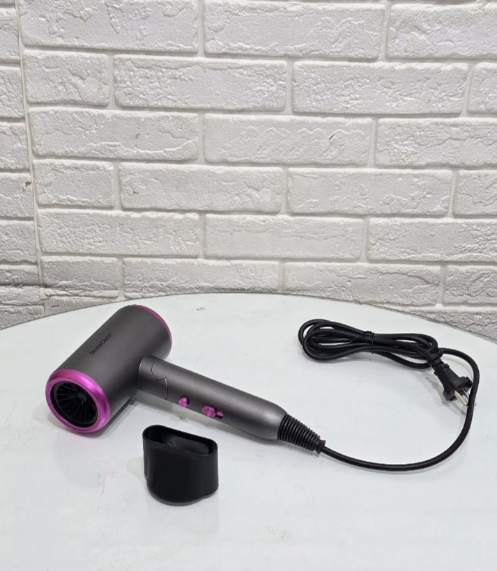 سشوار سیلور کرست مدل AD811B طراحی مدرن